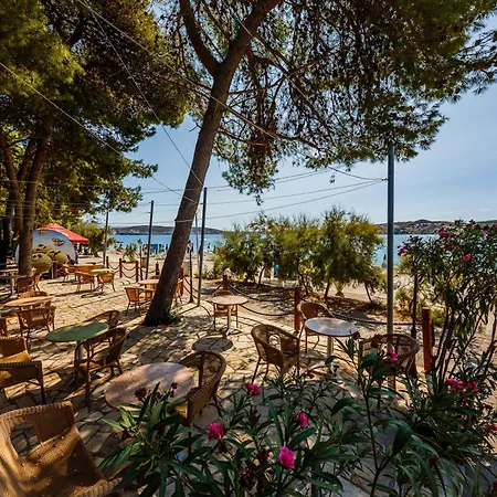 Medena Budget ホテル