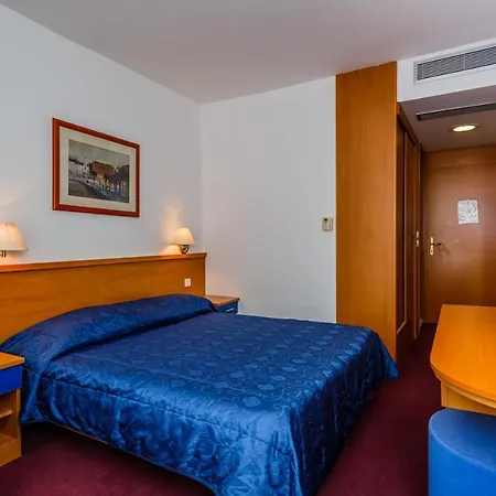 Hotel Medena Budget 3*